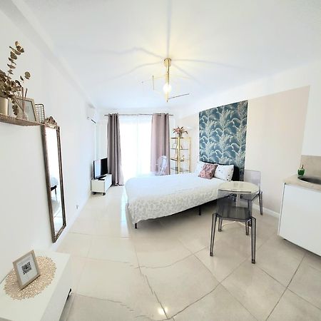 Cannes Carnot 1 Bagian luar foto